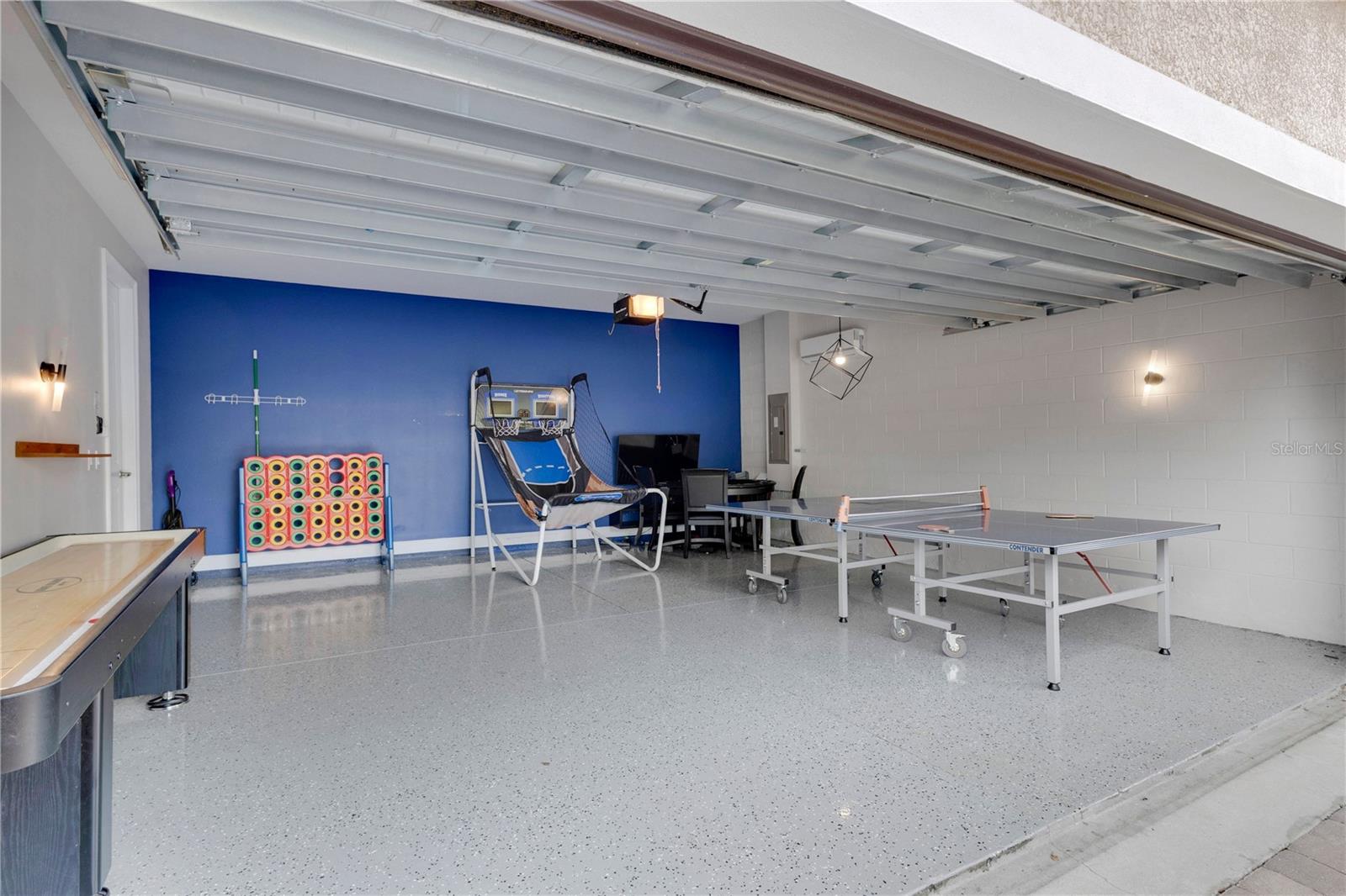 REUNION WEST PH 1 WEST & AMENT CTR RPLT - Residential