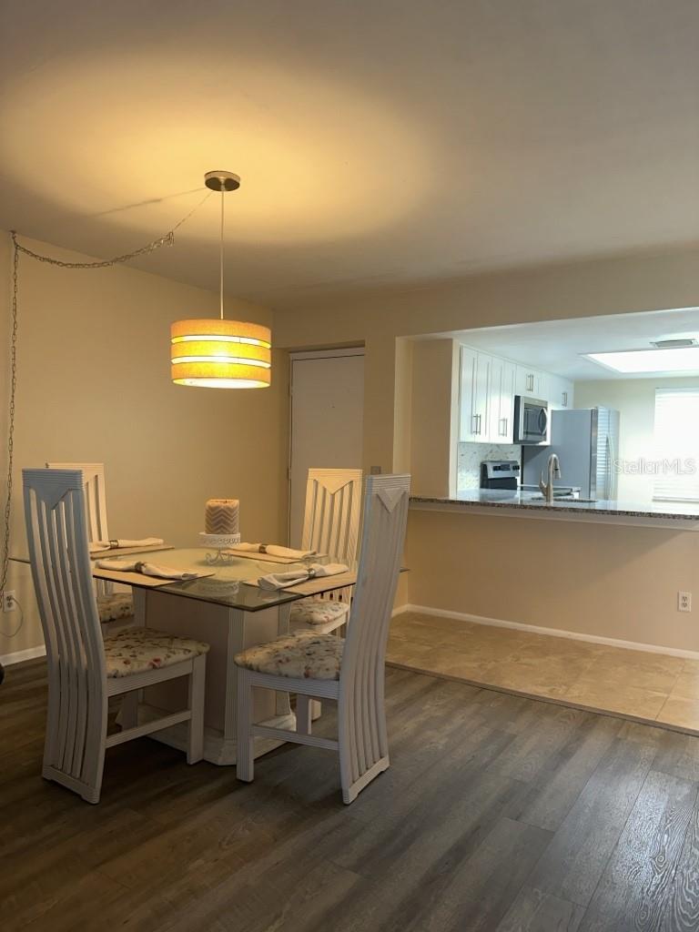 EAST LAKE WOODLANDS CYPRESS ESTATES - Residential Lease