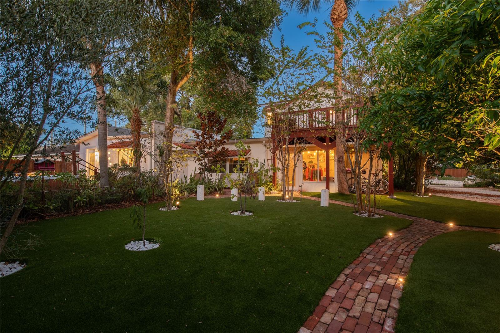 SUNSET RIDGE - Residential