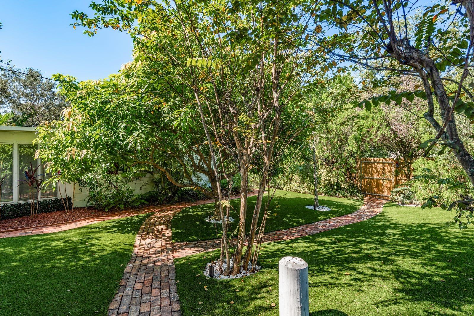 SUNSET RIDGE - Residential