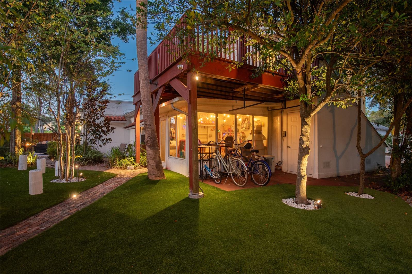 SUNSET RIDGE - Residential