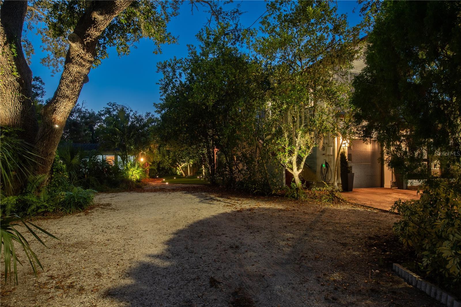 SUNSET RIDGE - Residential