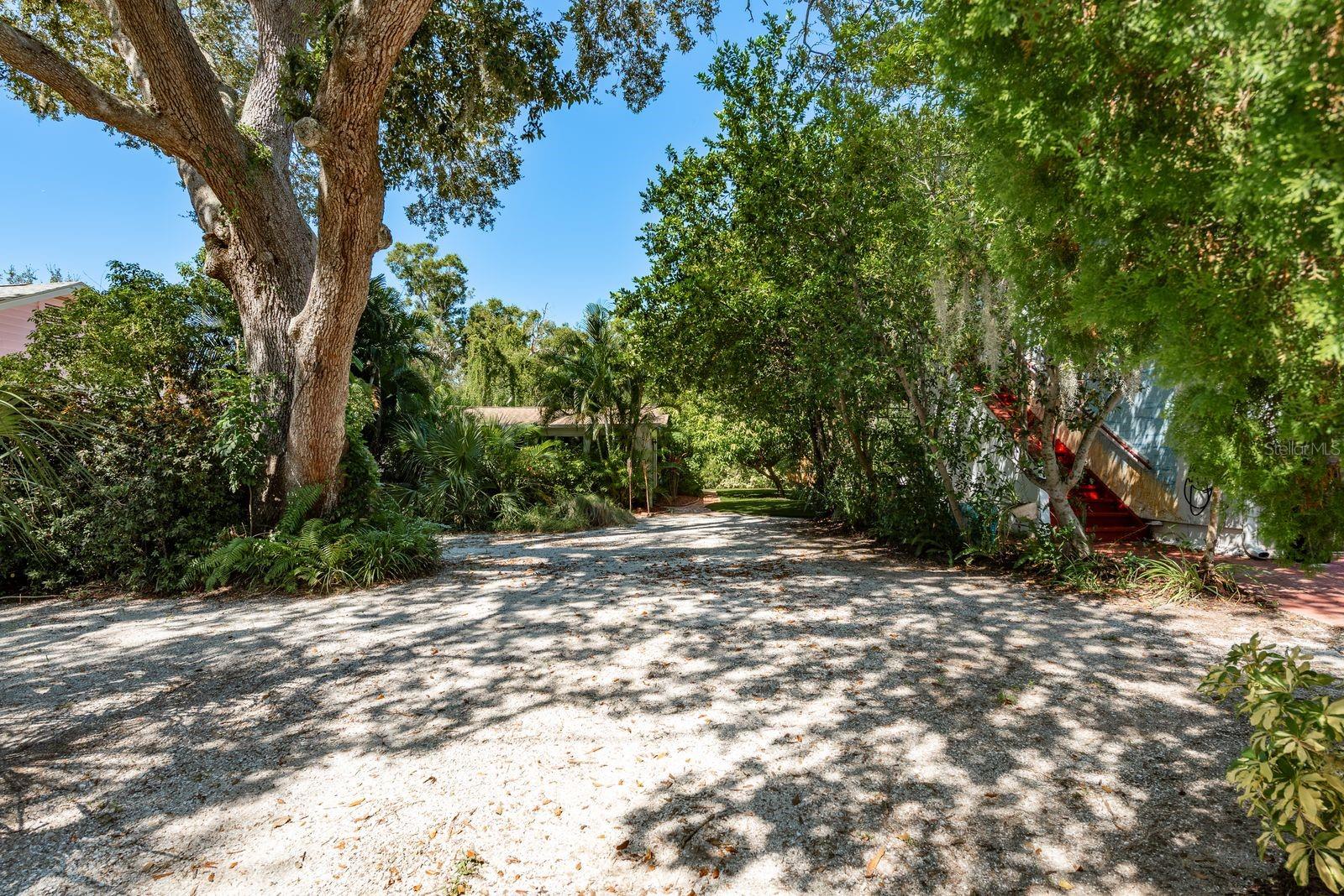 SUNSET RIDGE - Residential