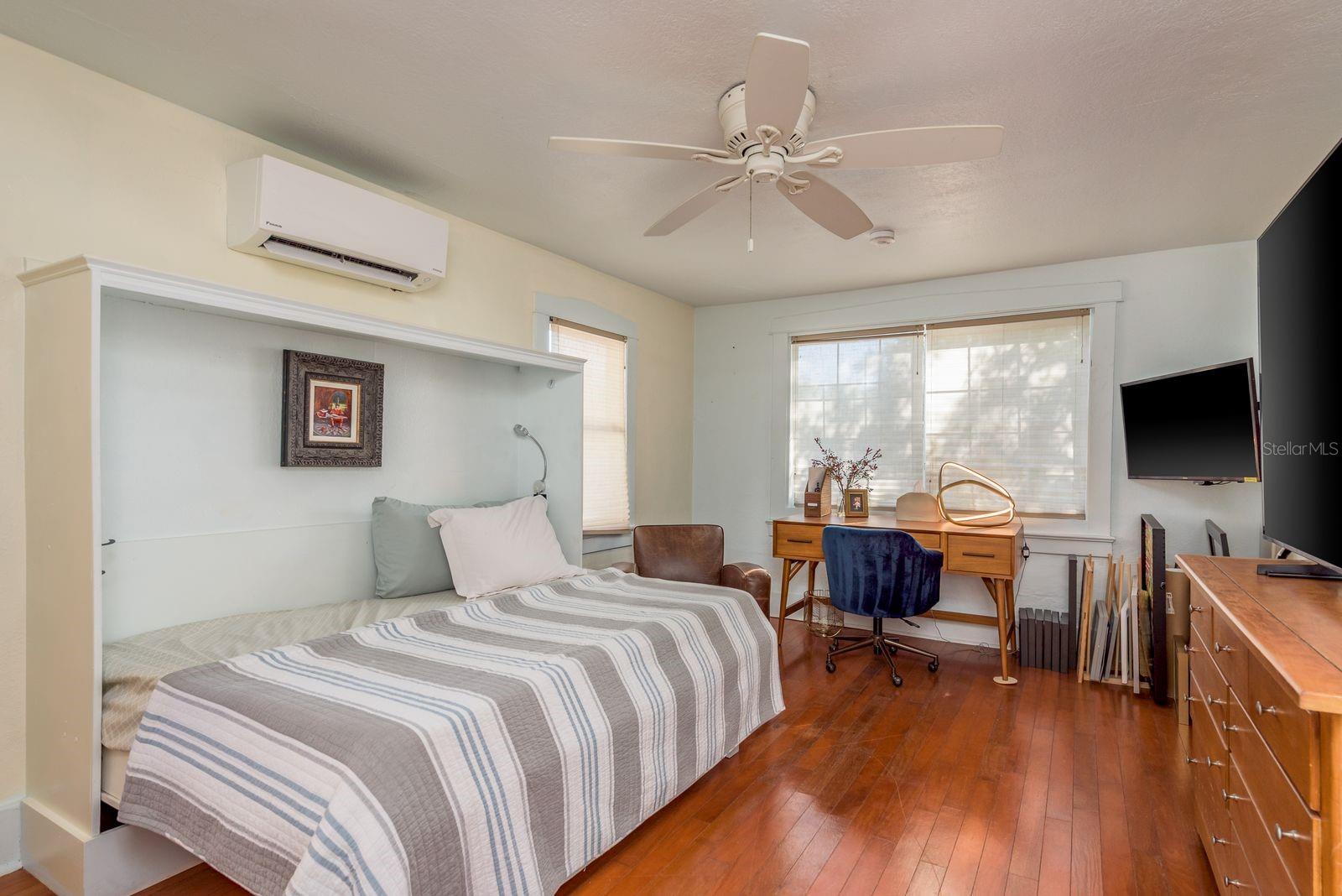SUNSET RIDGE - Residential