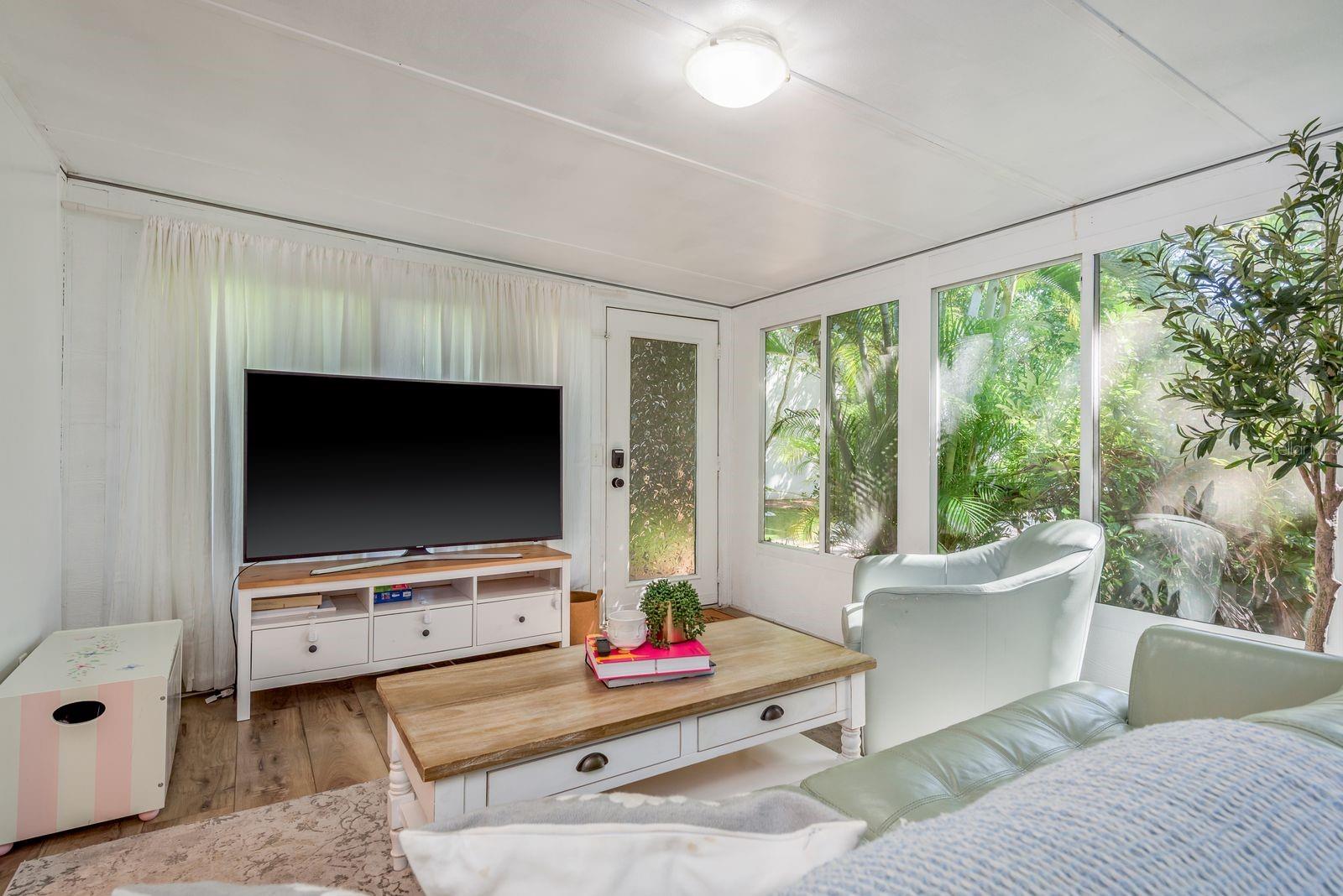 SUNSET RIDGE - Residential