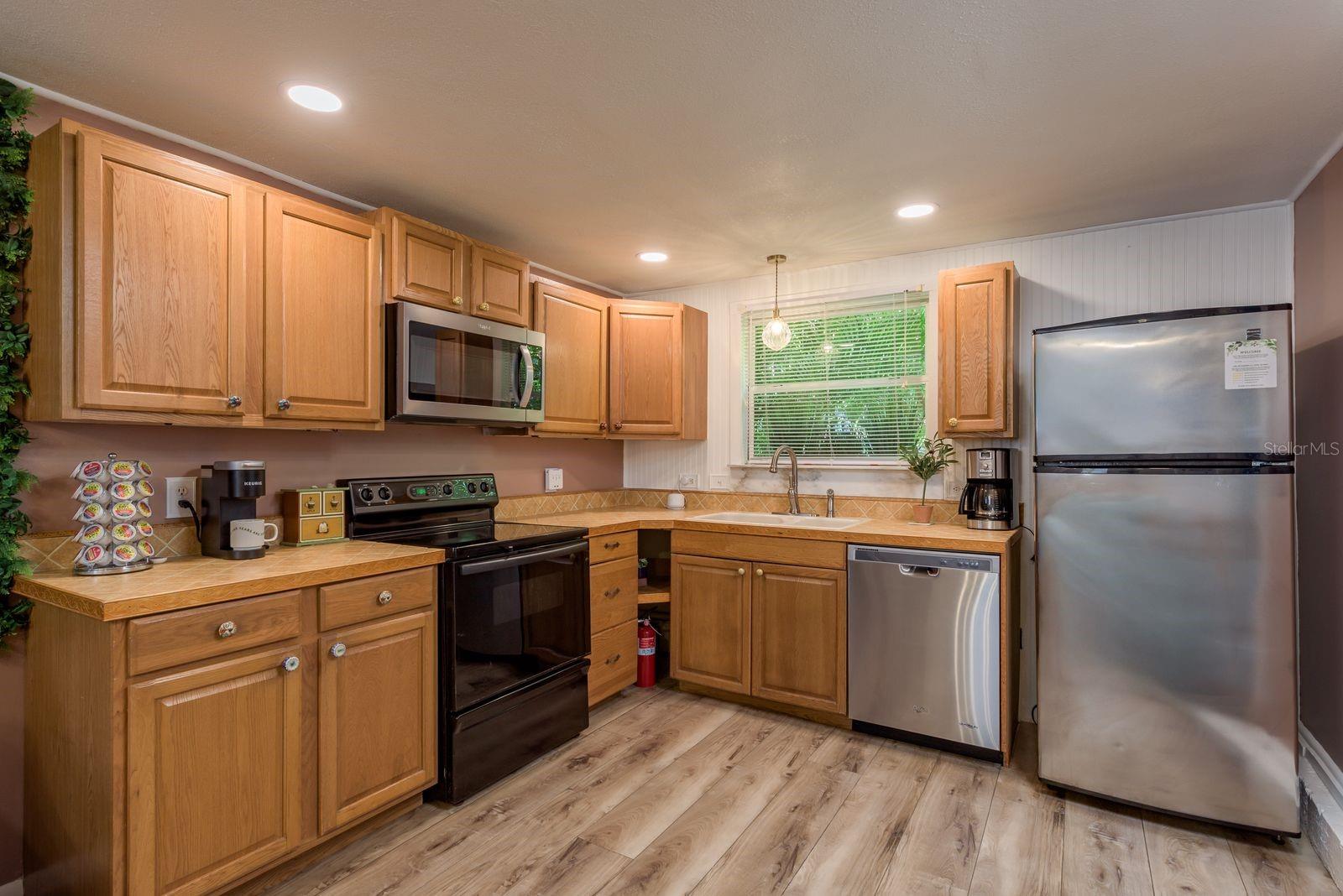 SUNSET RIDGE - Residential