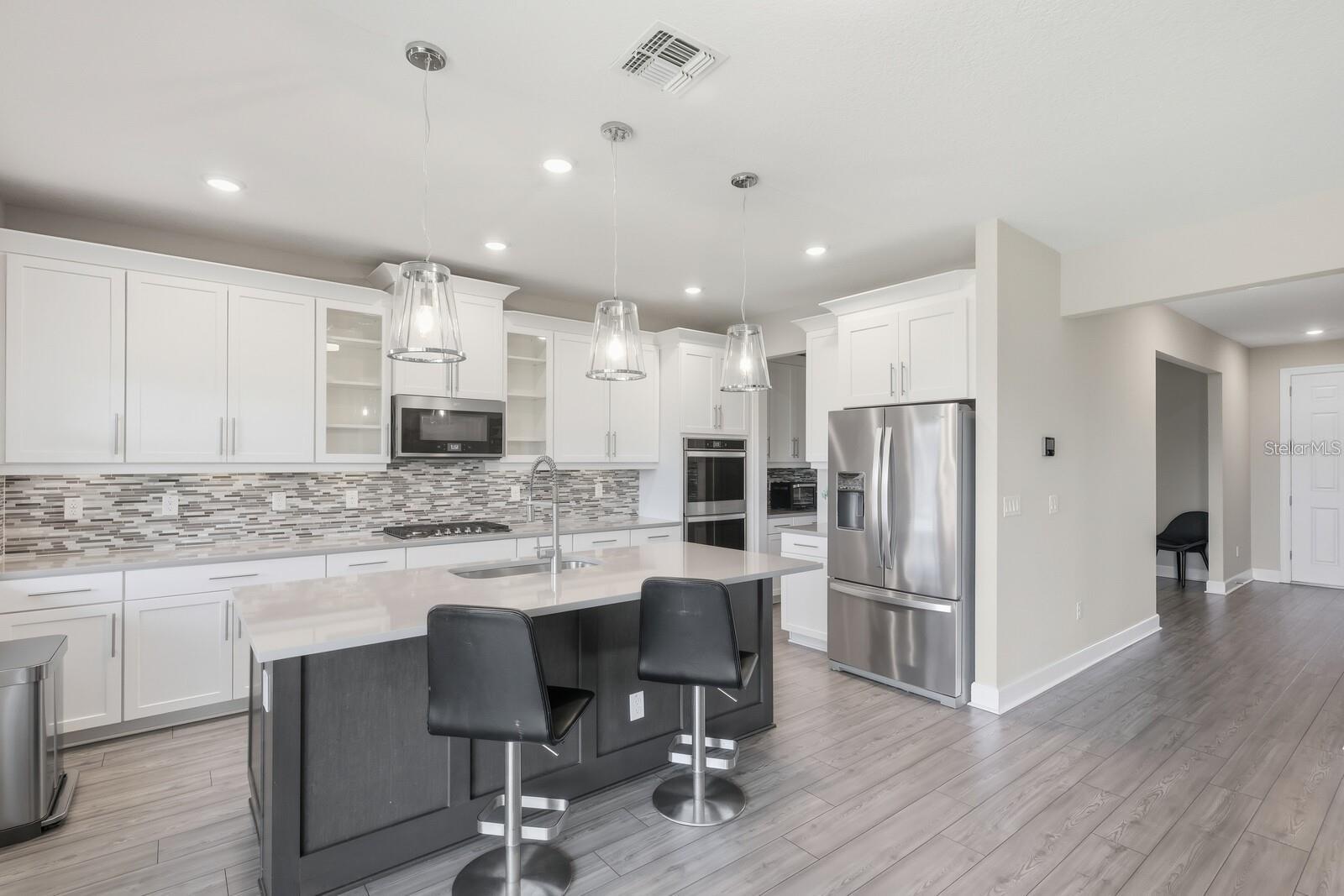 SAVANNA AT LAKEWOOD RANCH - Residential Lease