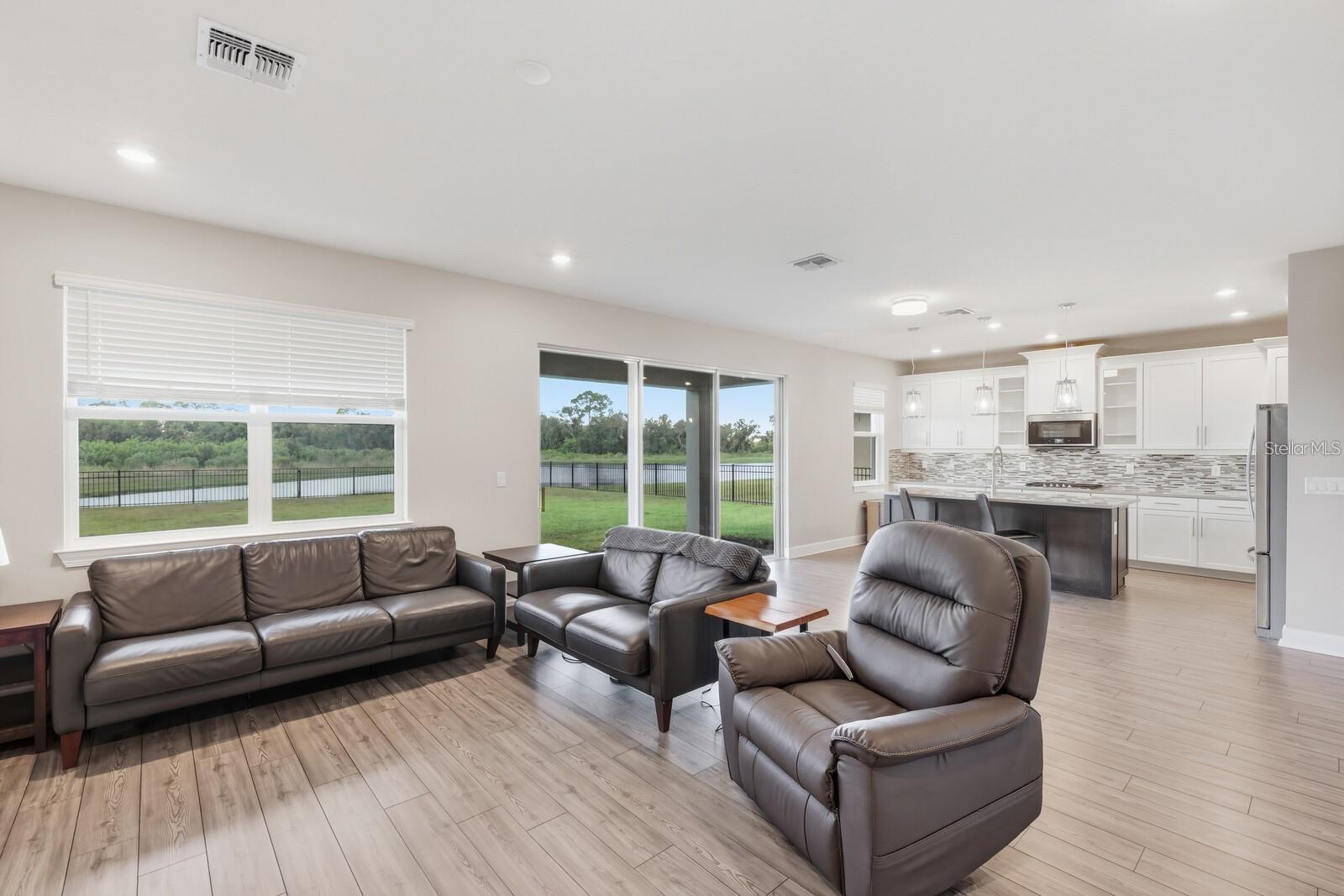 SAVANNA AT LAKEWOOD RANCH - Residential Lease