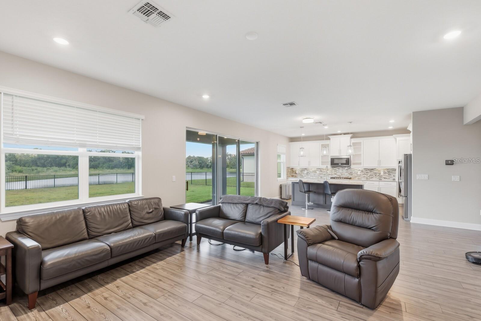 SAVANNA AT LAKEWOOD RANCH - Residential Lease