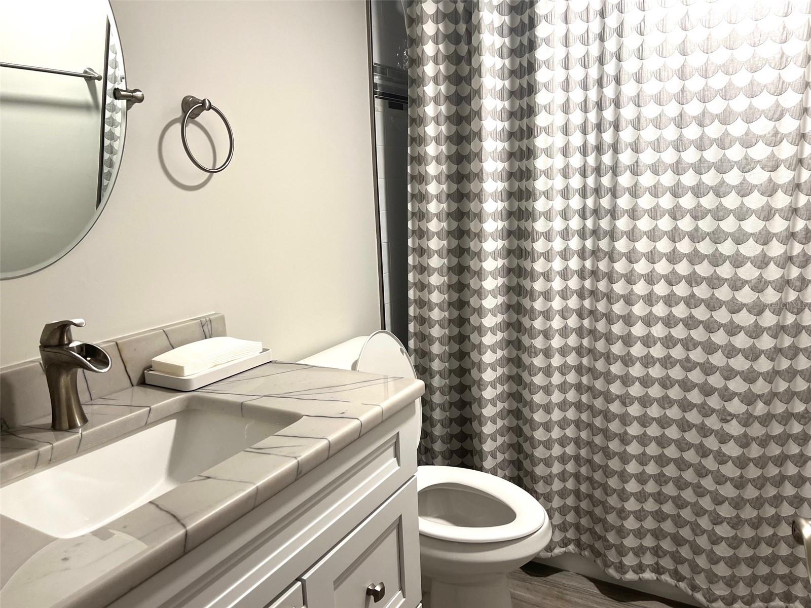 REGATTA POINTE CONDO PH I - Residential Lease