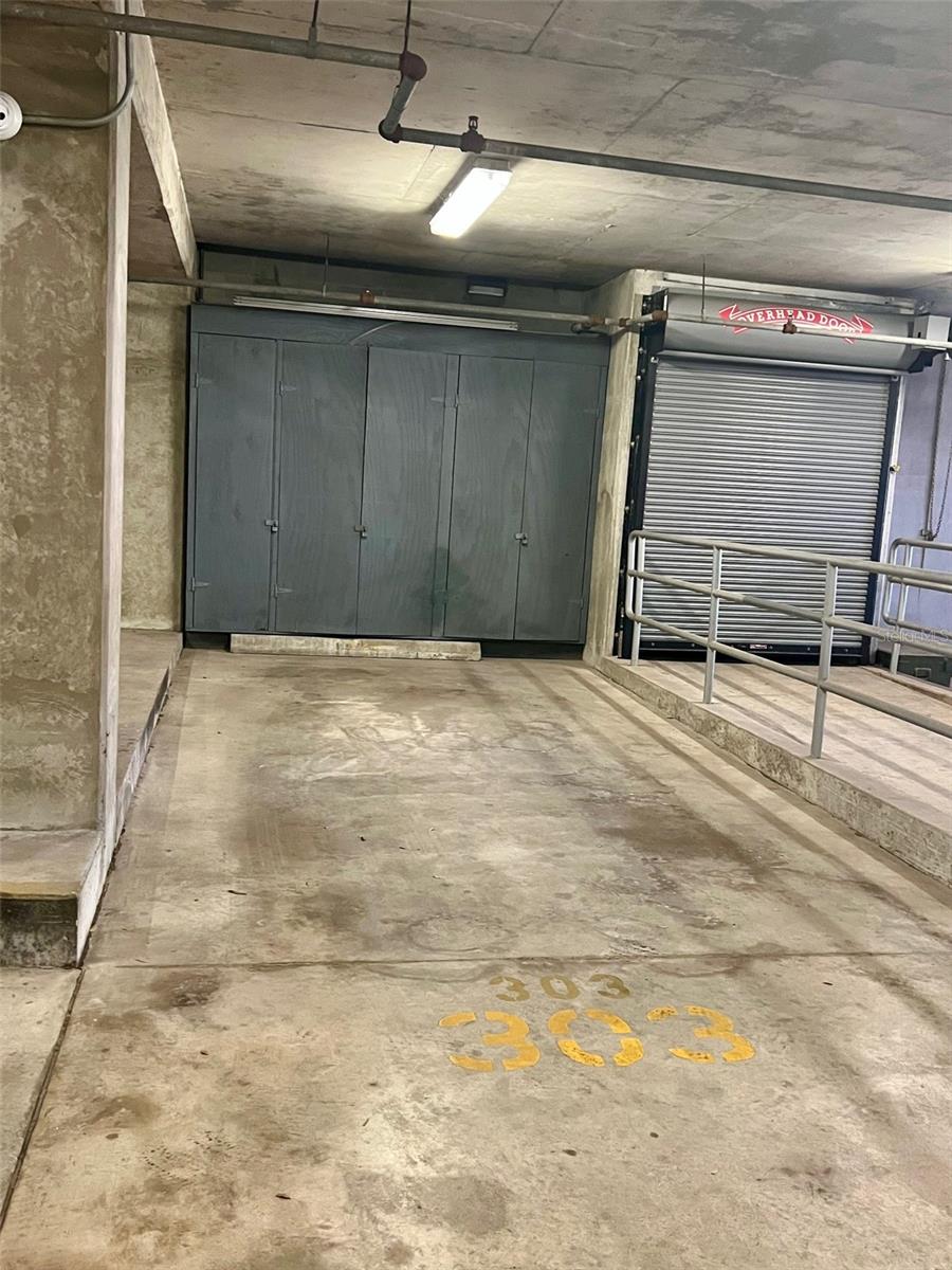 REGATTA POINTE CONDO PH I - Residential Lease