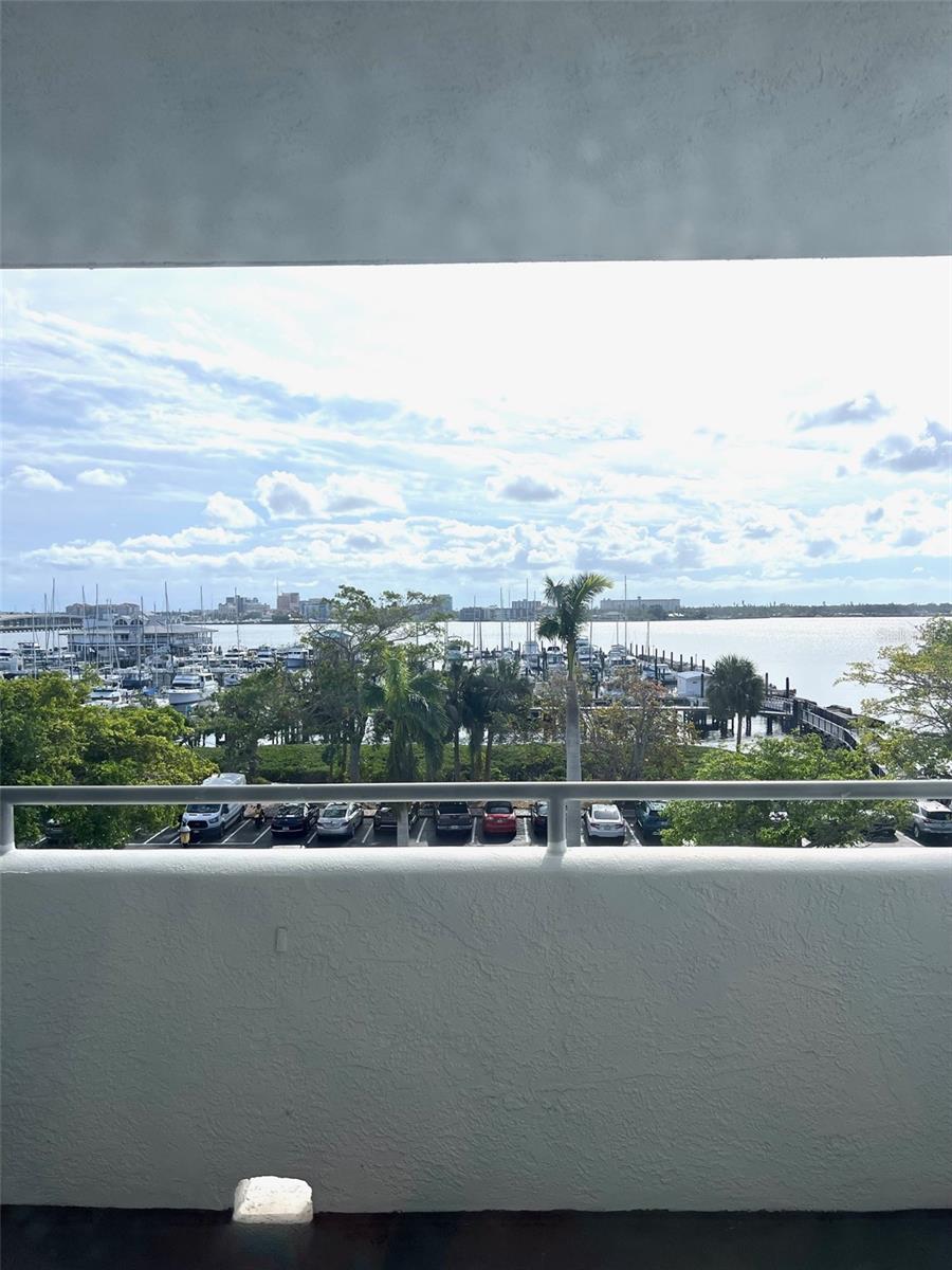 REGATTA POINTE CONDO PH I - Residential Lease