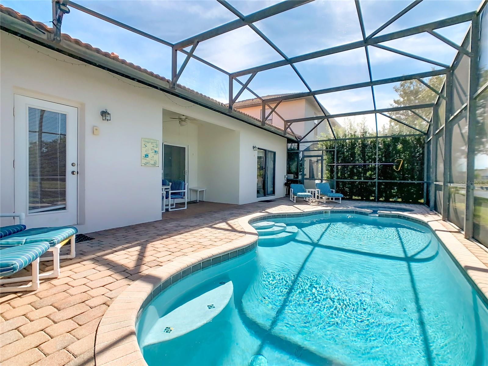 HIGH GROVE UNIT 02 - Residential