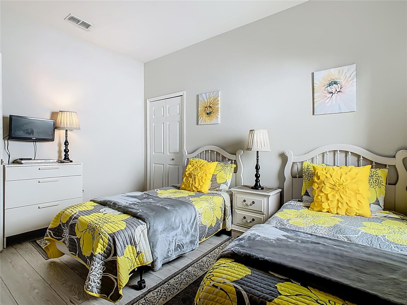 HIGH GROVE UNIT 02 - Residential