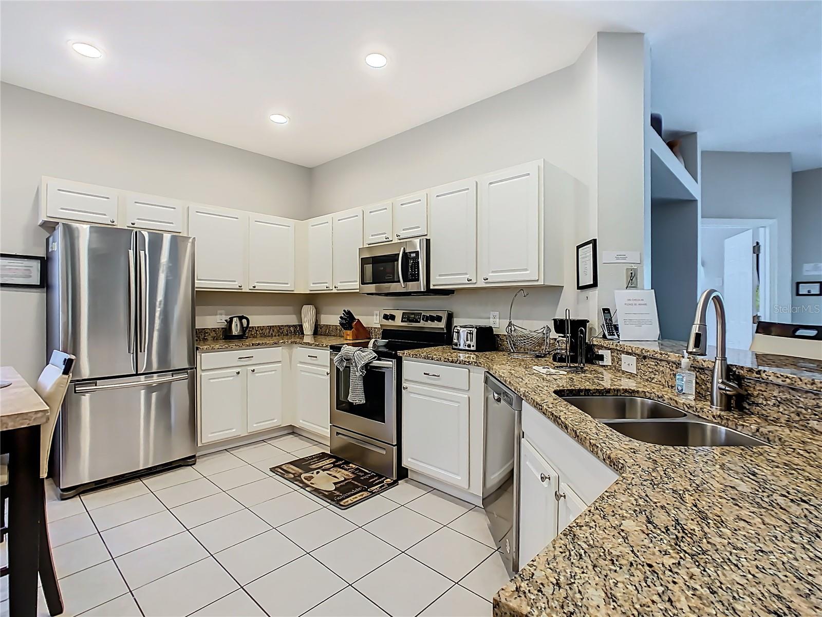 HIGH GROVE UNIT 02 - Residential