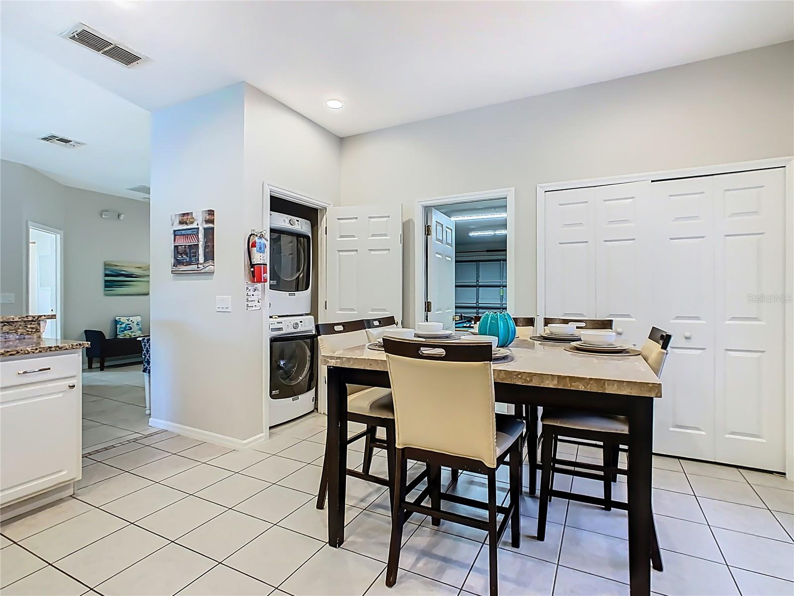 HIGH GROVE UNIT 02 - Residential