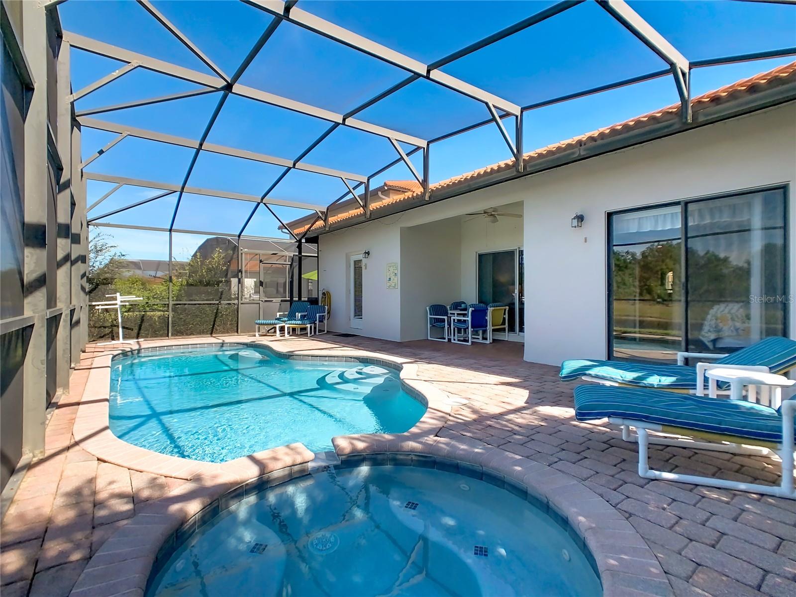 HIGH GROVE UNIT 02 - Residential