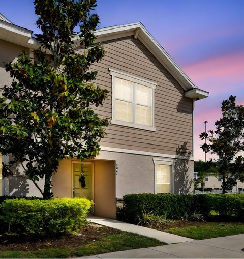 Photo of 5022 Chipotle Lane, Wesley Chapel, FL 33544 (MLS # TB8370729)