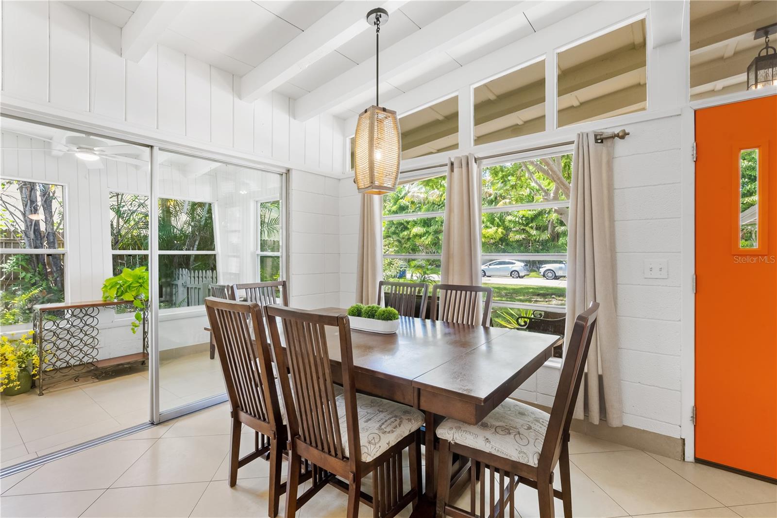 SOUTH GATE - Residential Lease