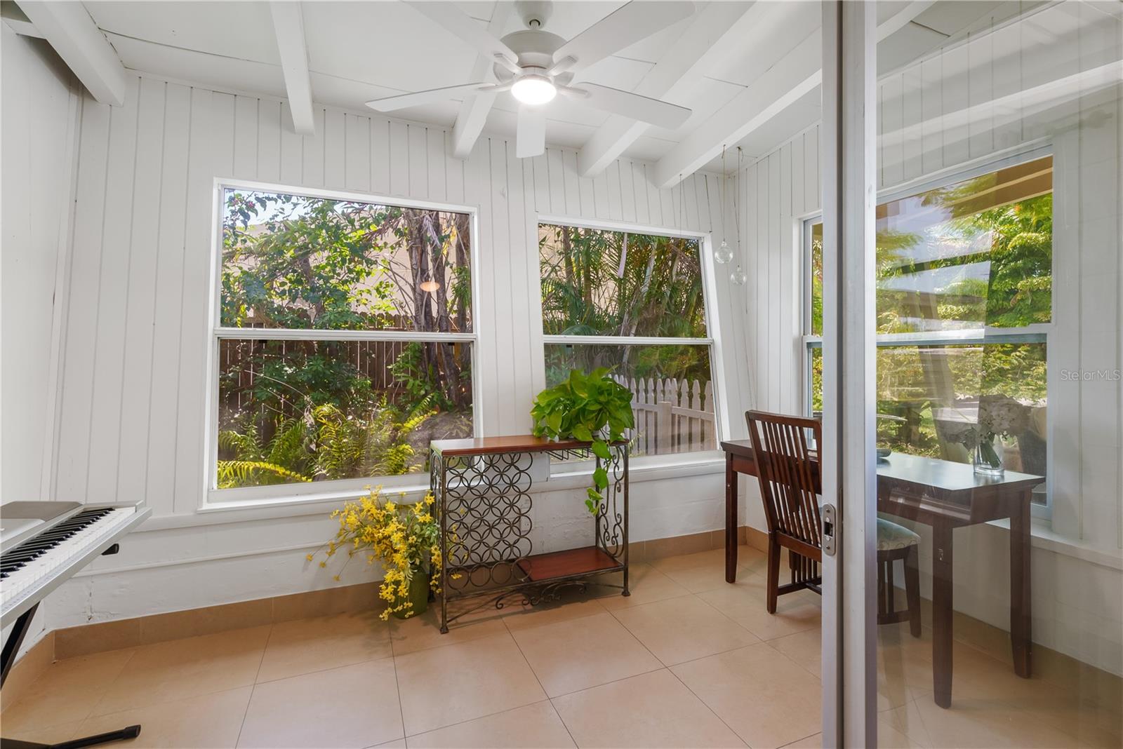 SOUTH GATE - Residential Lease