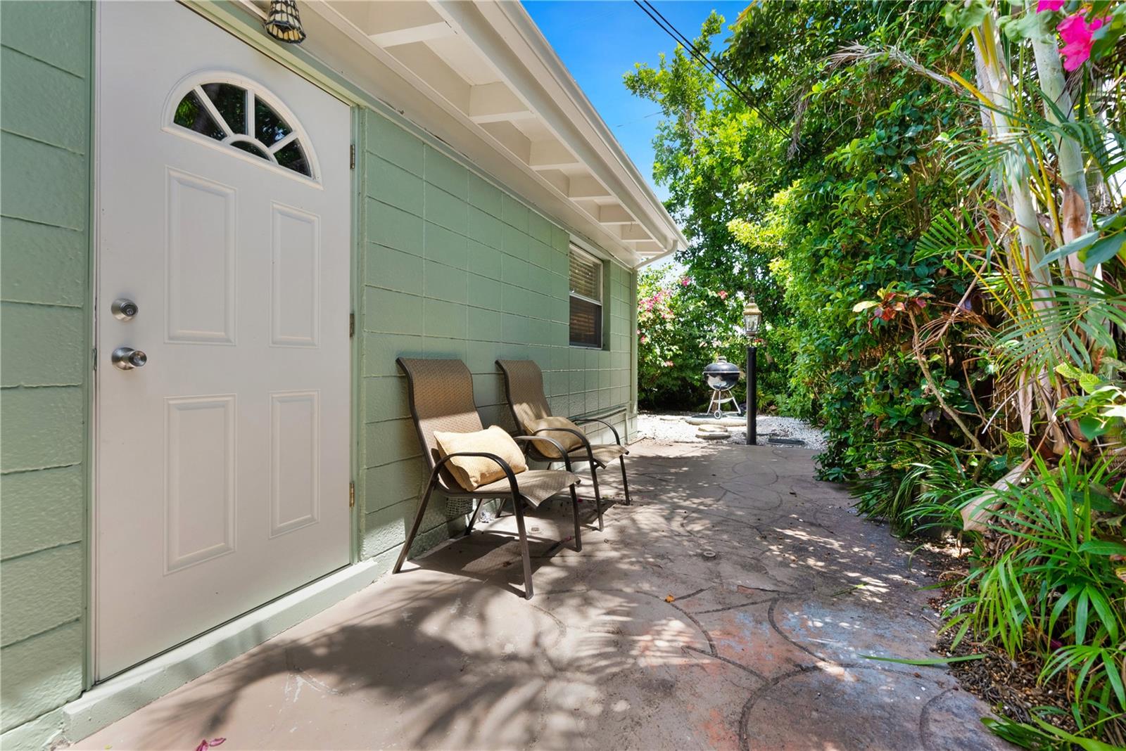 SOUTH GATE - Residential Lease