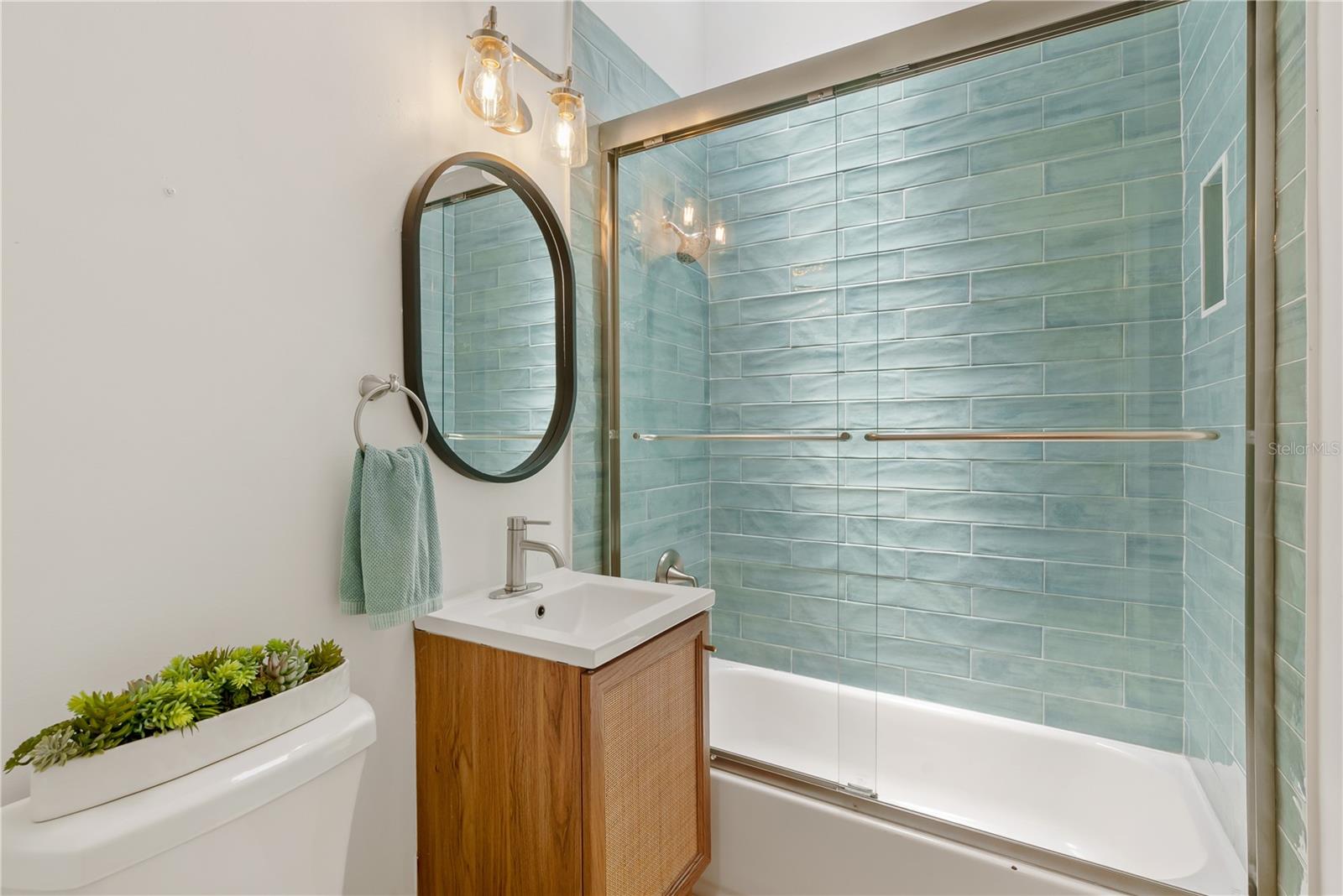 SOUTH GATE - Residential Lease