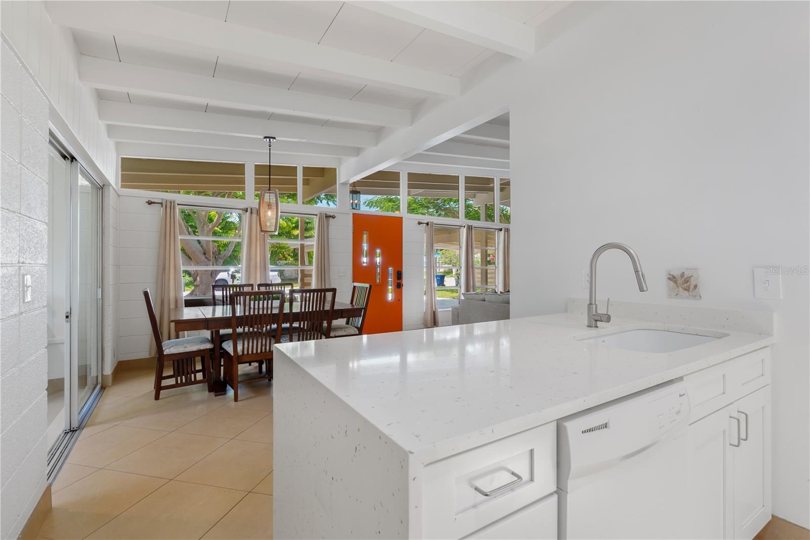 SOUTH GATE - Residential Lease