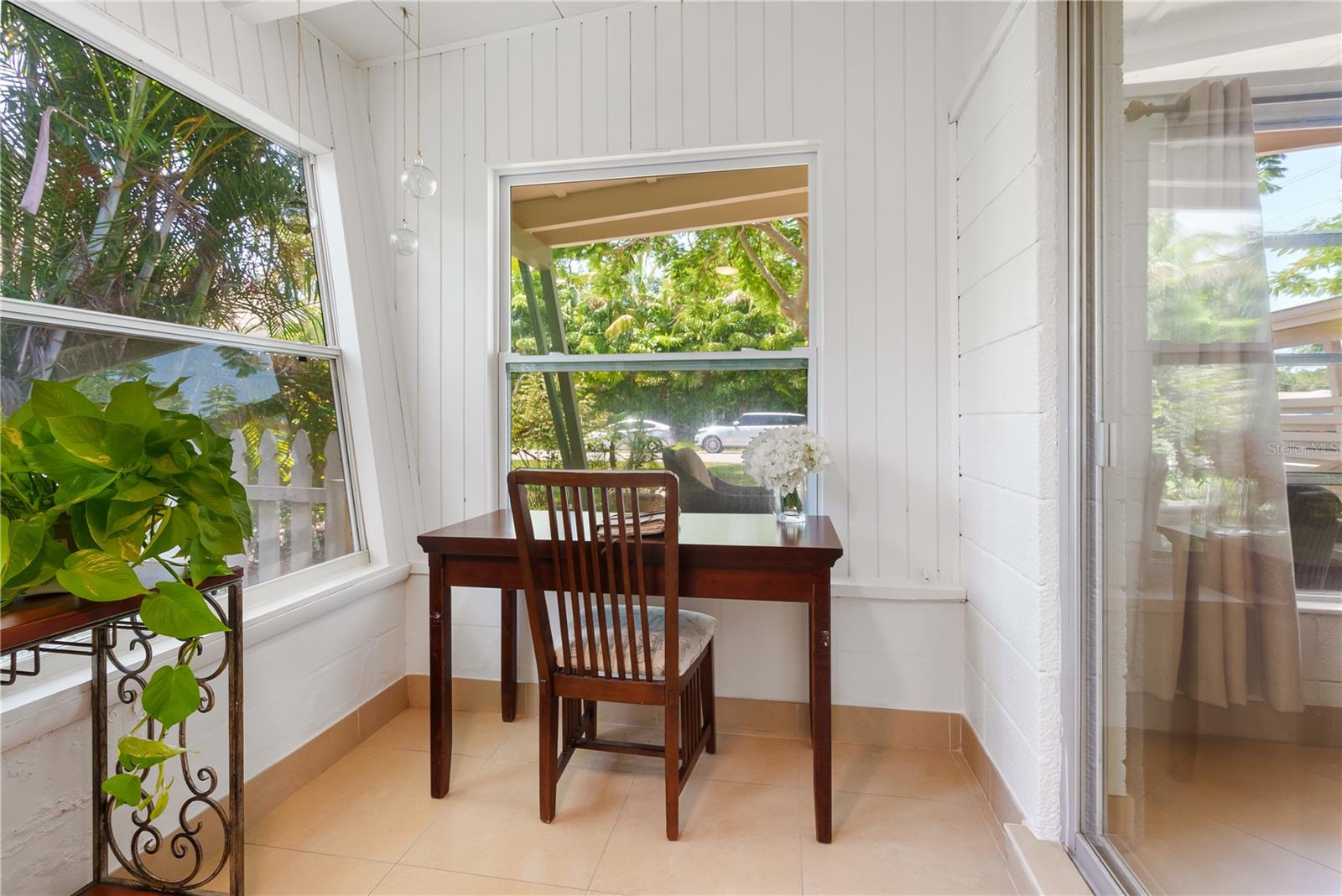 SOUTH GATE - Residential Lease