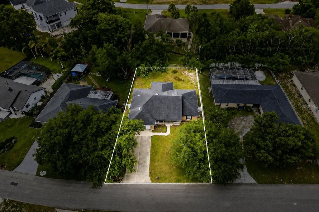 Photo of 2068 Dixie Belle Avenue, Deltona, FL 32725 (MLS # V4949391)