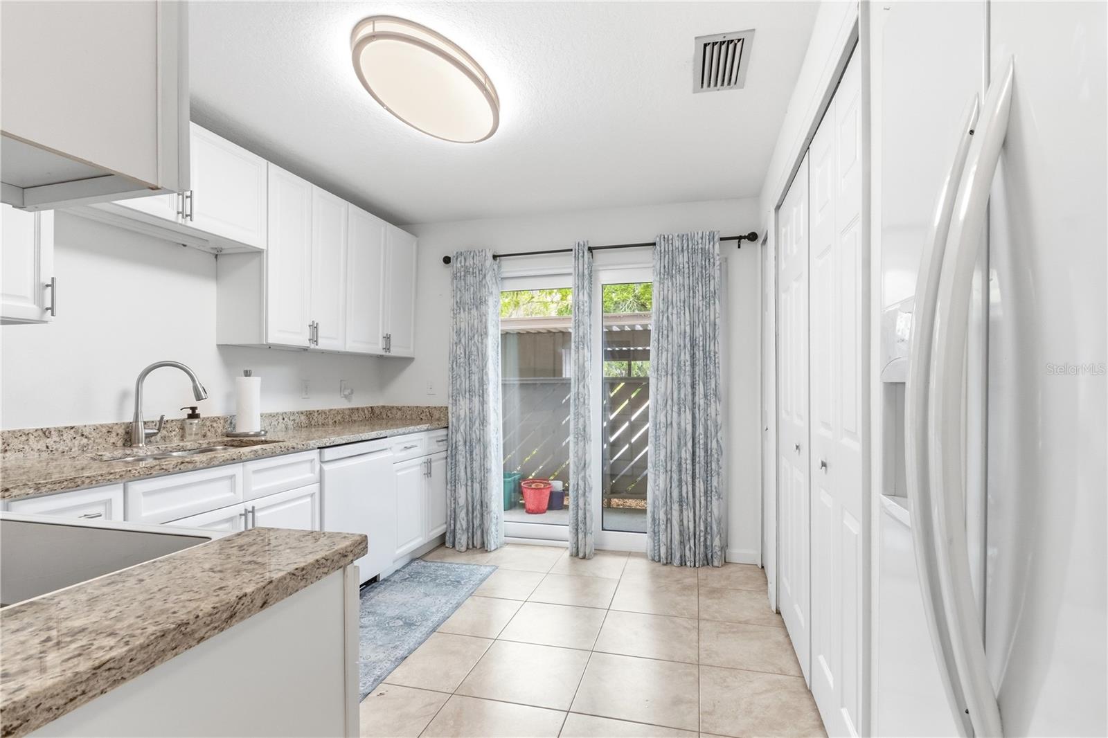 YORKTOWN AT BEACON PLACE - Residential