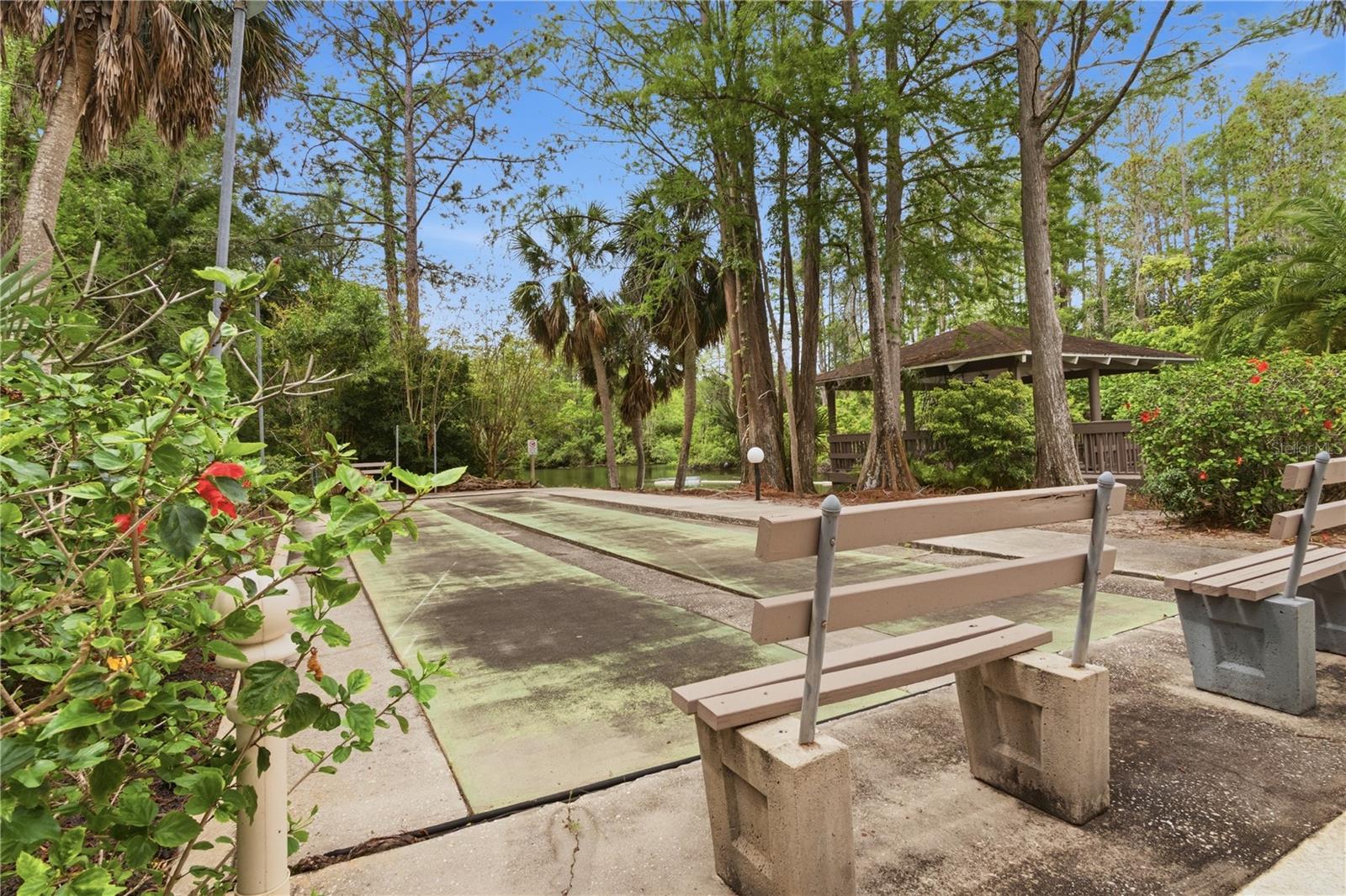 YORKTOWN AT BEACON PLACE - Residential