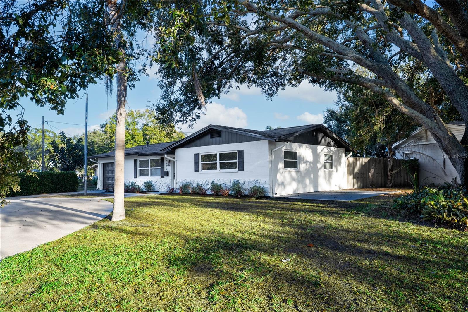 MEADOW LAWN 15TH ADD - Residential