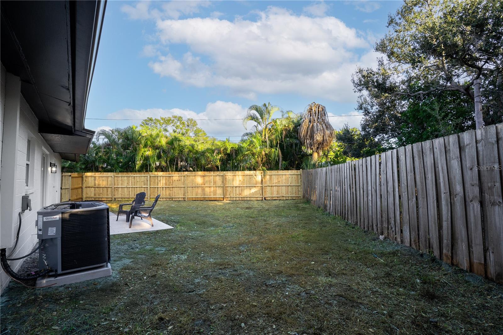 MEADOW LAWN 15TH ADD - Residential