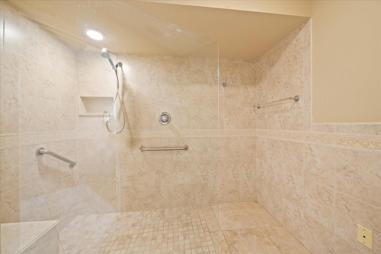 HUNTERS WALK - HAMLETS - Residential