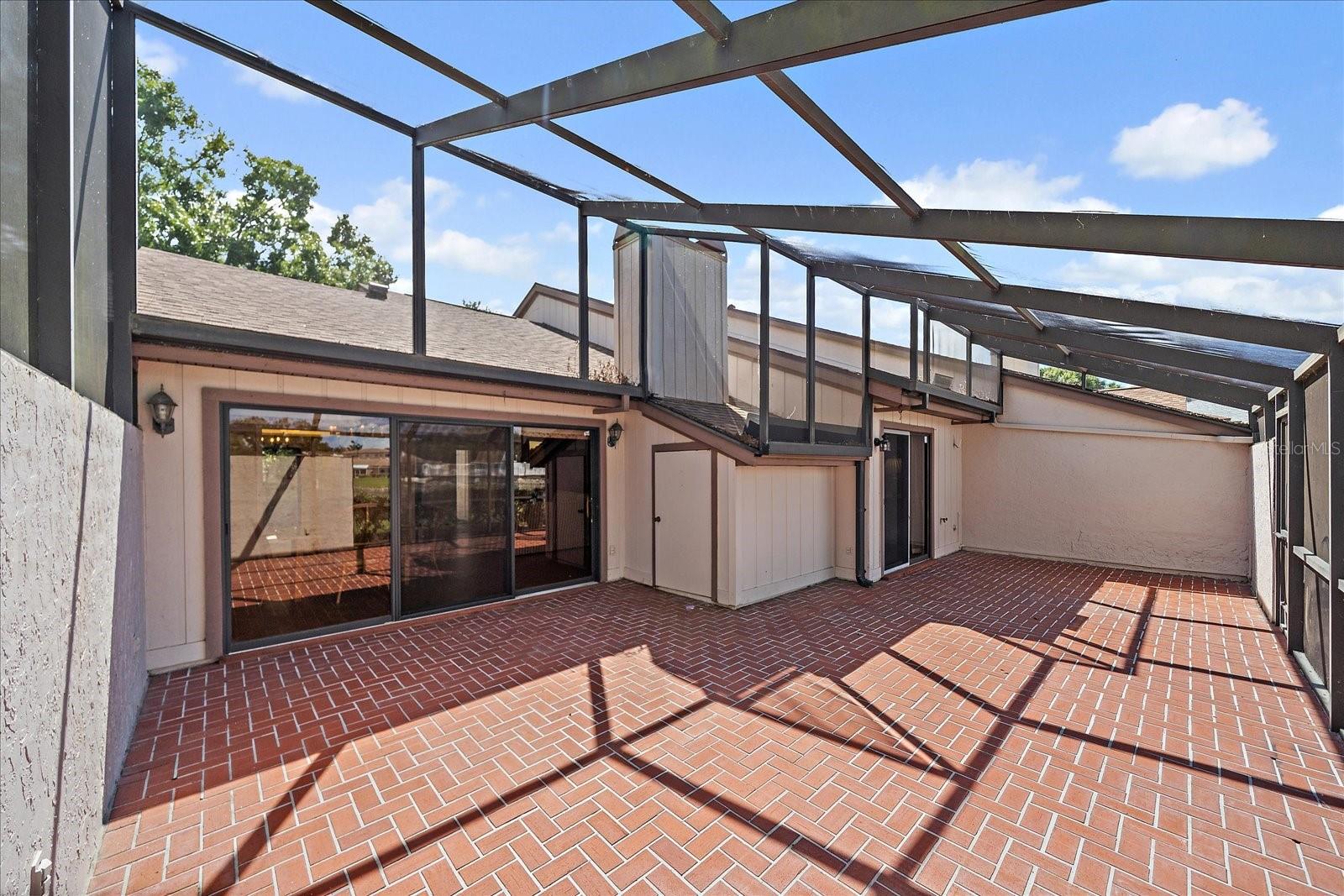 HUNTERS WALK - HAMLETS - Residential