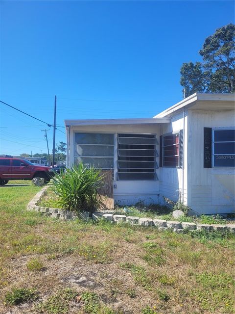 Photo of 1749 Shady Cove Drive, Holiday, FL 34691 (MLS # W7879824)