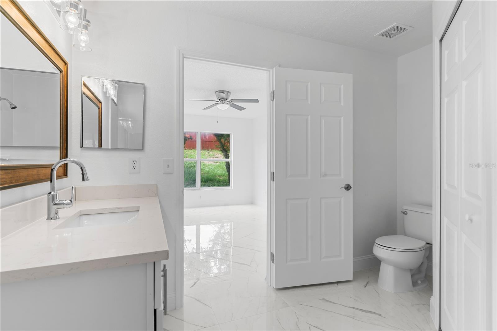 ROYAL RIDGE PH 01 - Residential