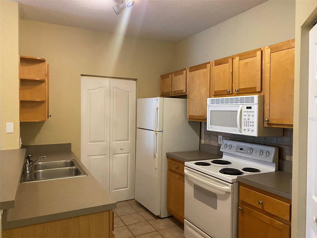 Photo of 4207 S Dale Mabry Highway #11305, Tampa, FL 33611 (MLS # TB8471014)