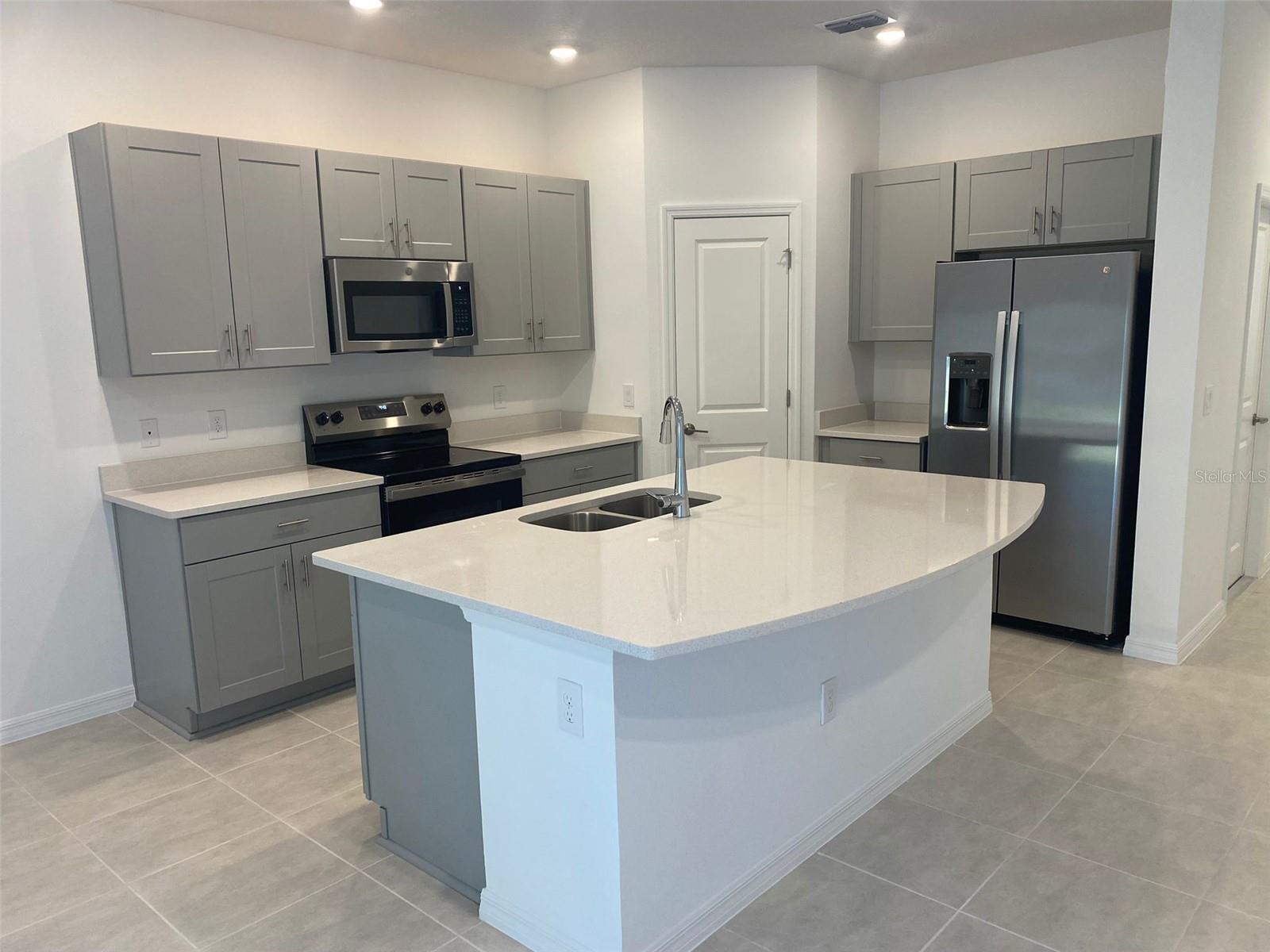 BELLALAGO POD G TWNHMS - Residential Lease