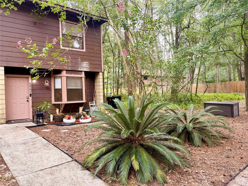 Photo of 6907 SW 44th Avenue, Gainesville, FL 32608 (MLS # GC542042)