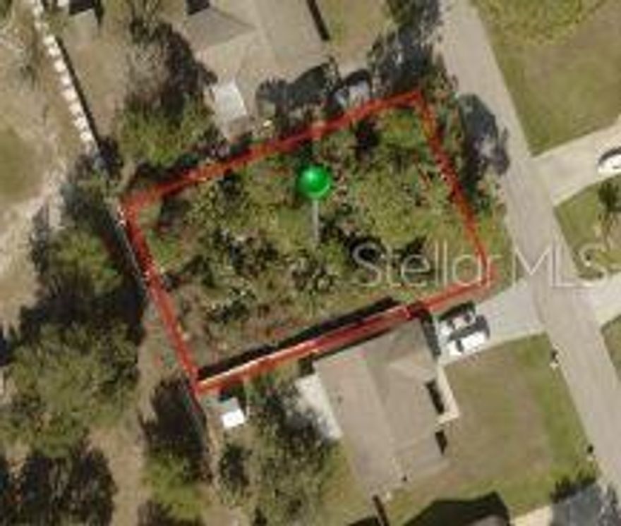 Calling all buyers, builders and investors! Come build your dream home on this 80 x 125 shaded residential building lot located on a quiet paved street in the heart of Florida Shores. NO HOA!! This property has so much potential! Close to I-95 minutes from shopping, restaurants and 15 min to the beach. Riverbreeze Park boat ramp is only minutes away making it easy to enjoy fishing the world famous flats of the Indian river and mosquito lagoon. Buyer to carry out Due Diligence to ensure parcel meets your needs. All info contained herein deemed accurate, but to be verified by the purchaser.; Cleared: No