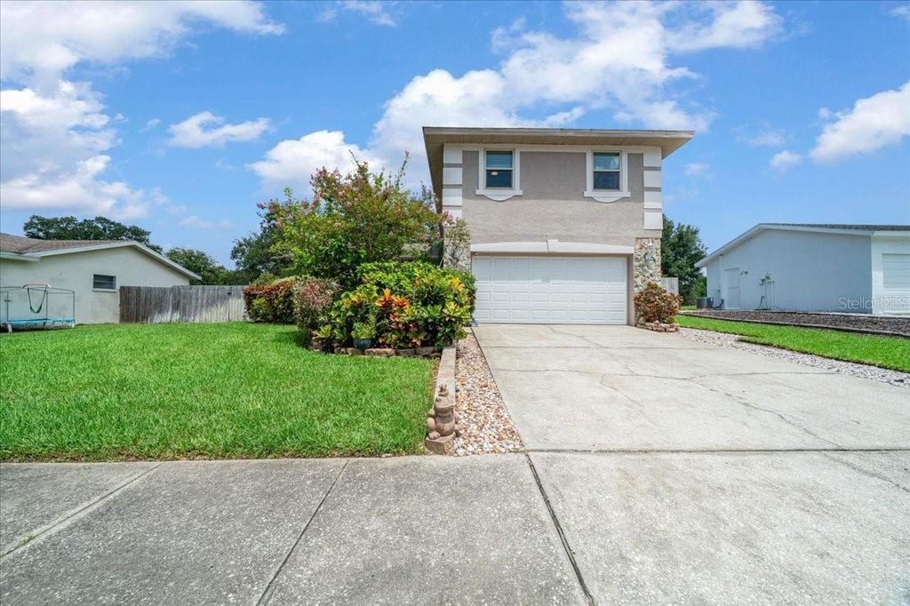 Photo of 2589 Knoll Street W, Palm Harbor, FL 34683 (MLS # OM709701)