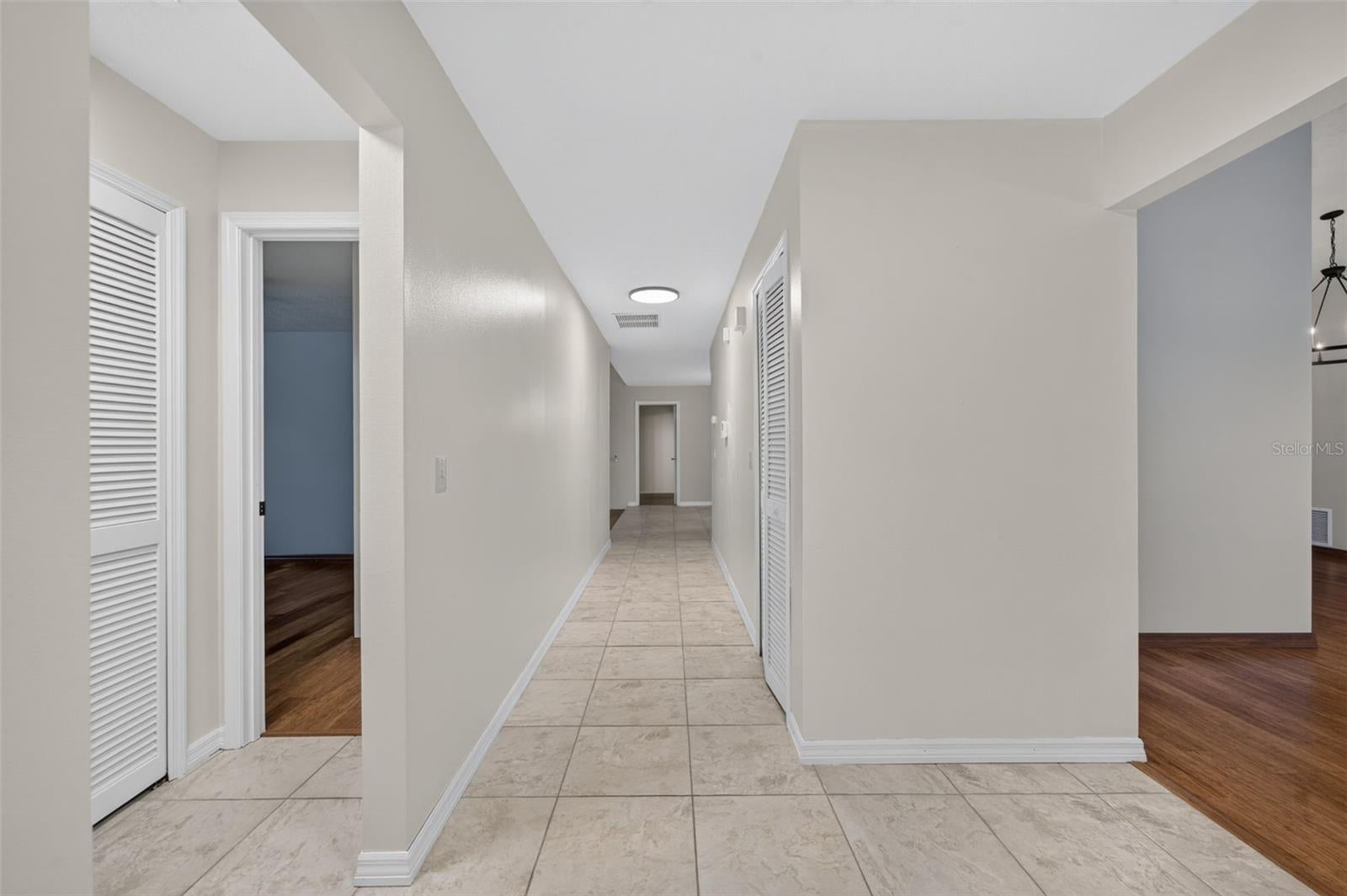 3158 WHISPER WIND DRIVE