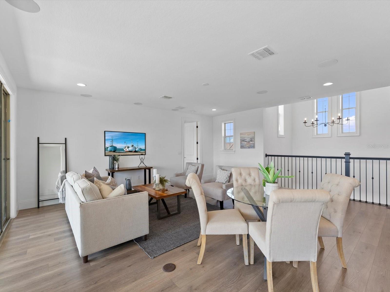 EAGLE CREEK - Residential