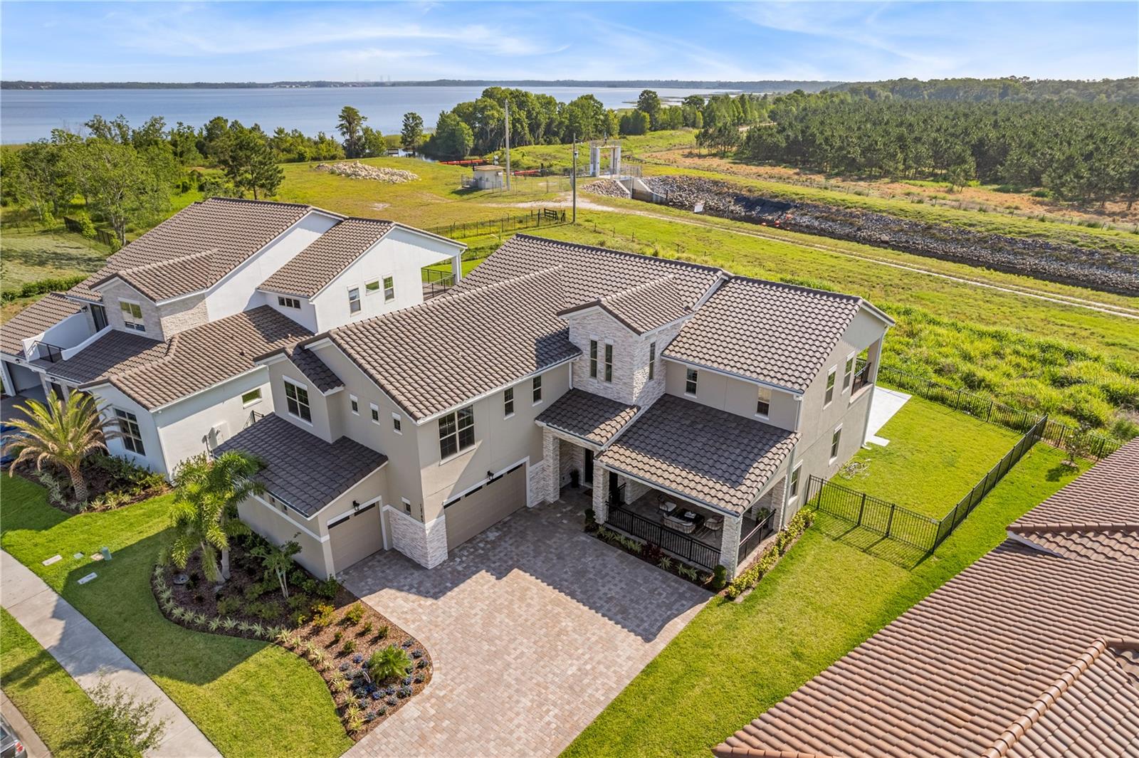 EAGLE CREEK - Residential