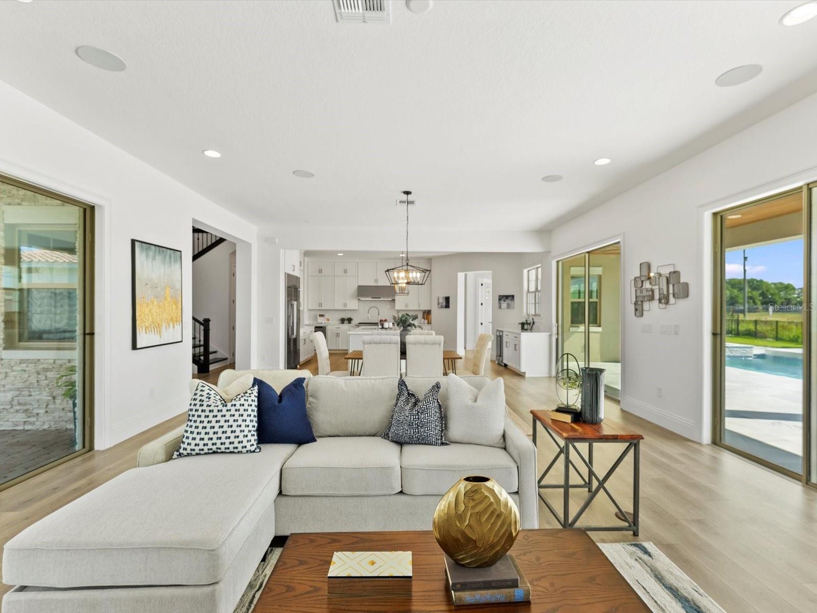 EAGLE CREEK - Residential