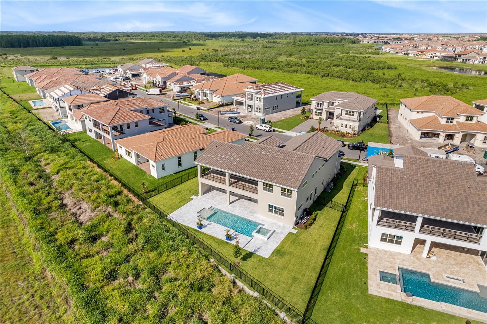 EAGLE CREEK - Residential