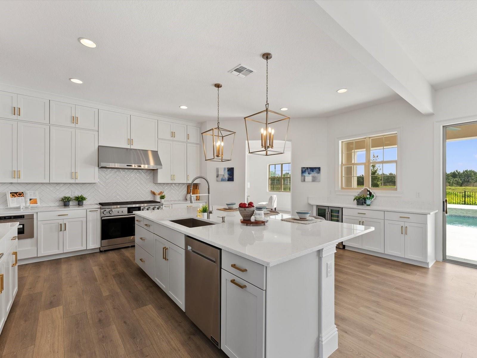 EAGLE CREEK - Residential
