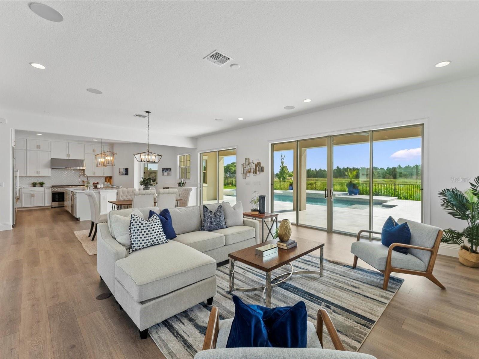 EAGLE CREEK - Residential