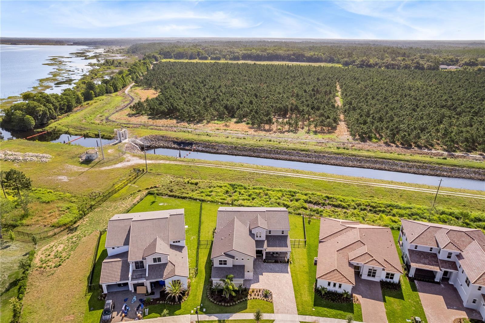 EAGLE CREEK - Residential